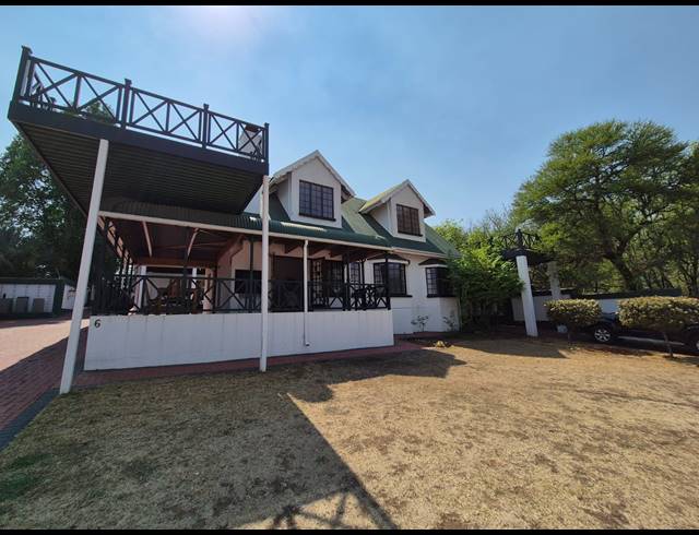 4 BEDROOM TOWNHOUSE FOR SALE IN VAALVIEW